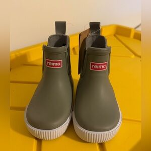 Reima Ankle Boots size US 6/6,5, Eur 22